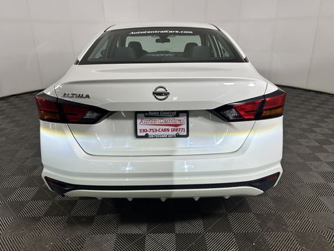 Used 2022 Nissan Altima 2.5 S FWD image 5