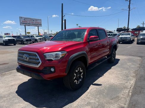 Used 2016 Toyota Tacoma TRD Off-Road w/ Towing Package AWD/4WD image 3