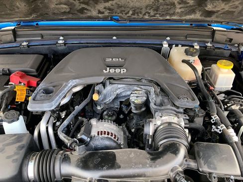 Used 2021 Jeep Gladiator Rubicon w/ Trailer Tow Package image 31