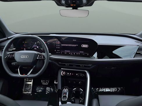Used 2025 Audi SQ5 Premium Plus w/ Premium Plus Package AWD/4WD image 9