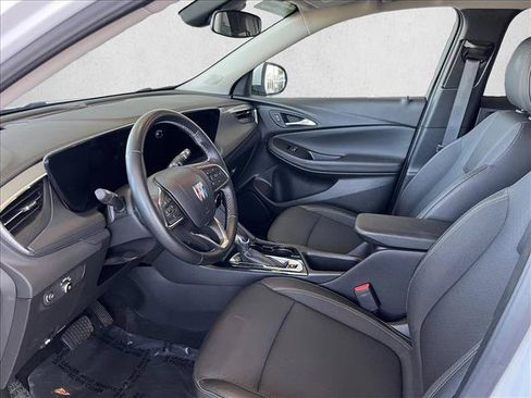 Used 2025 Buick Encore GX Preferred FWD image 9