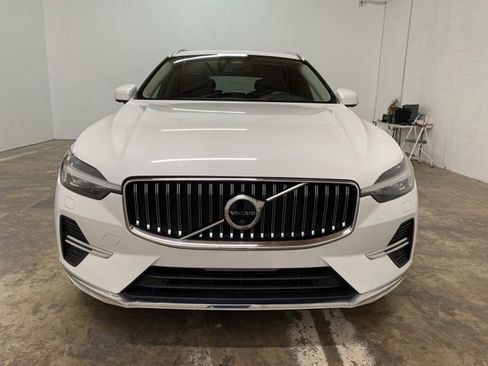 Used 2023 Volvo XC60 B5 Plus w/ Protection Package Premier image 2