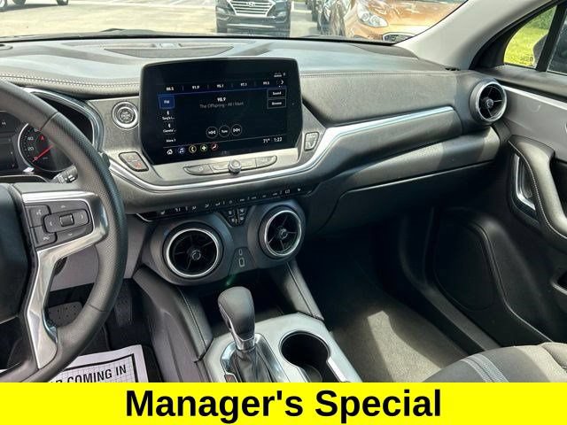 Used 2025 Chevrolet Blazer LT FWD image 20