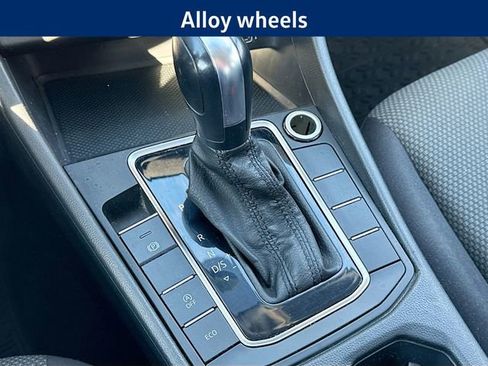 Used 2019 Volkswagen Jetta S image 17