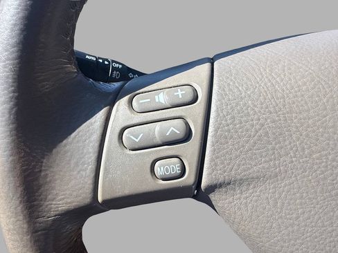 Used 2004 Lexus RX 330 FWD image 39