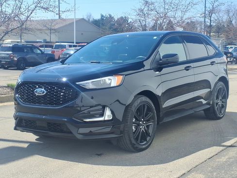 Used 2024 Ford Edge ST-Line image 3