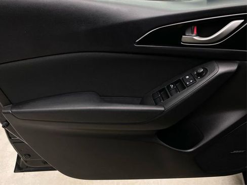 Used 2015 MAZDA MAZDA3 i Touring w/ Technology Package FWD image 25