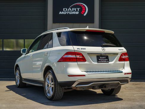 Used 2013 Mercedes-Benz ML 350 BlueTEC 4MATIC image 5