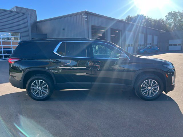 Used 2023 Chevrolet Traverse LT FWD image 4