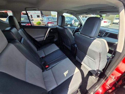 Used 2014 Toyota RAV4 Limited image 16