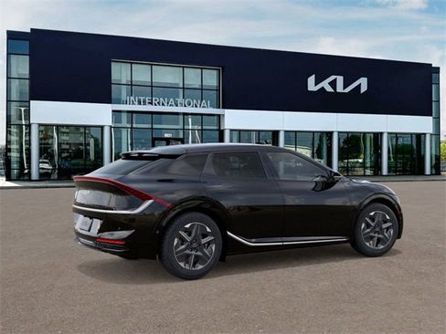 New 2025 Kia EV6 Light w/ Light LR Technology Package image 6
