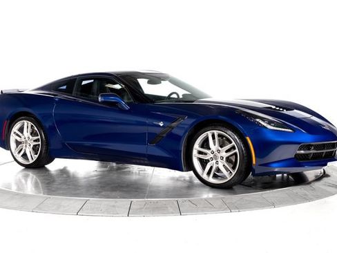 Used 2019 Chevrolet Corvette Stingray Coupe RWD image 9