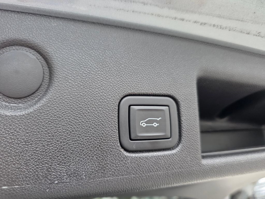Certified 2024 Chevrolet Equinox LT FWD image 36