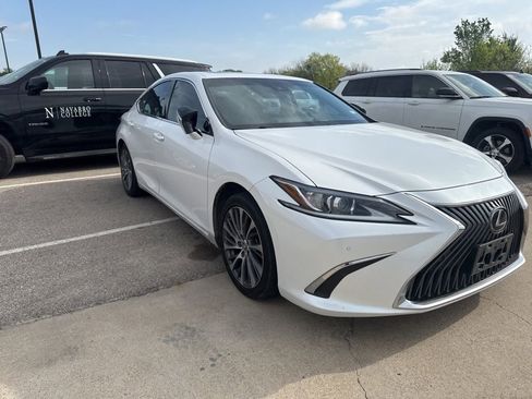 Used 2021 Lexus ES 350 w/ Premium Package image 2