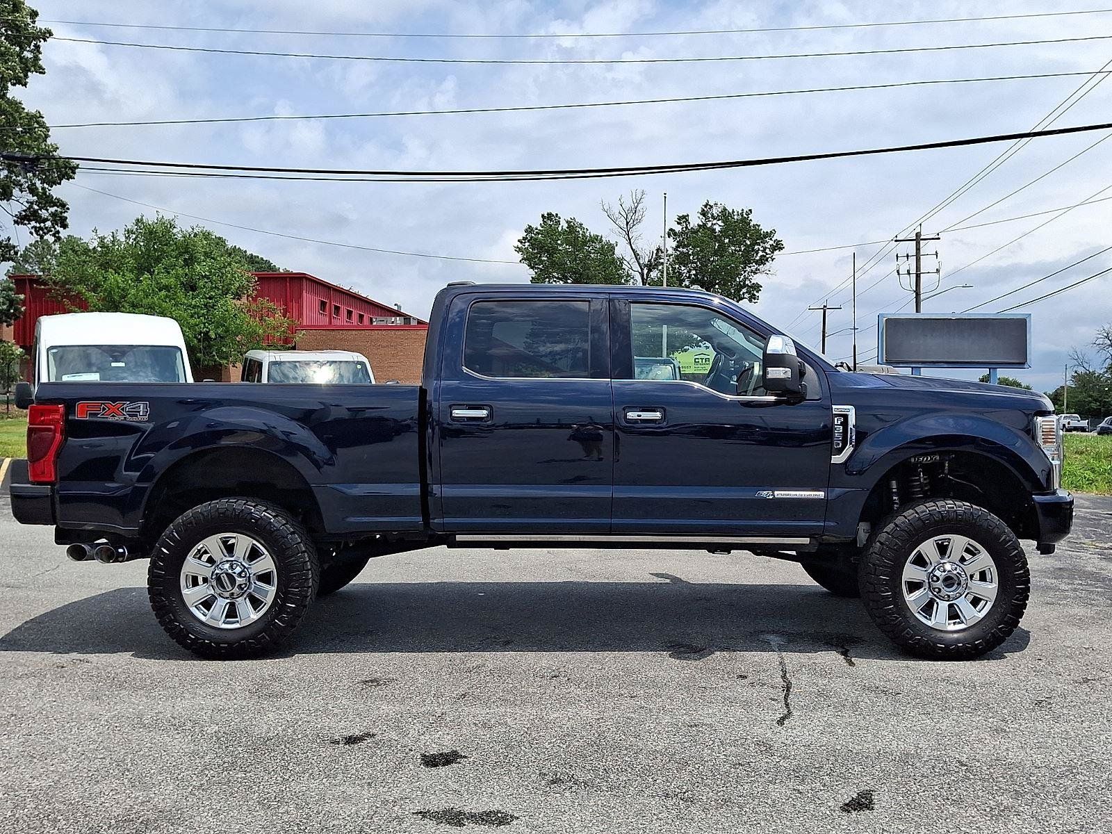 Used 2022 Ford F350 Platinum AWD/4WD image 8
