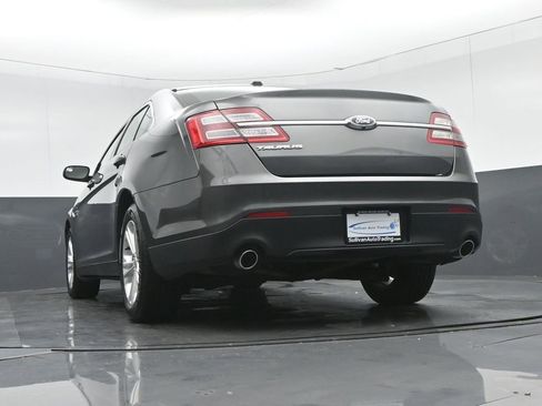 Used 2017 Ford Taurus SE image 49