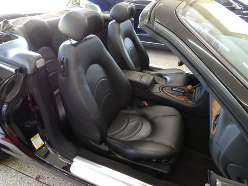 Used 2001 Jaguar XK8 Convertible RWD image 63