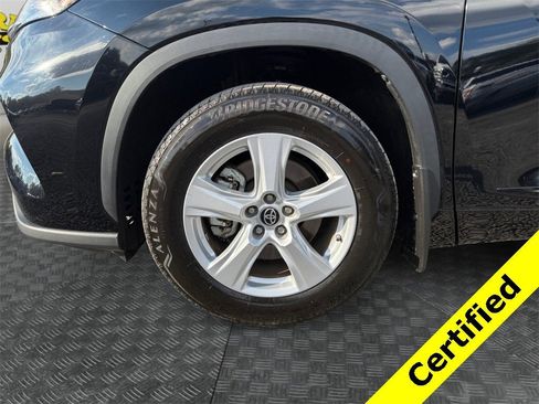 Used 2023 Toyota Highlander Platinum image 14