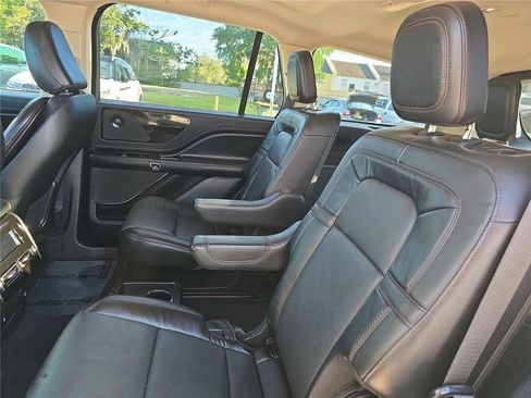 Certified 2022 Lincoln Aviator Reserve w/ Elements Package Plus RWD image 14