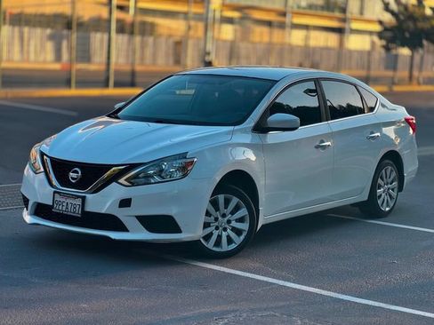 Used 2016 Nissan Sentra S FWD image 7