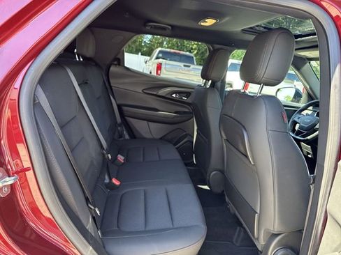 Used 2023 Chevrolet TrailBlazer RS AWD/4WD image 25