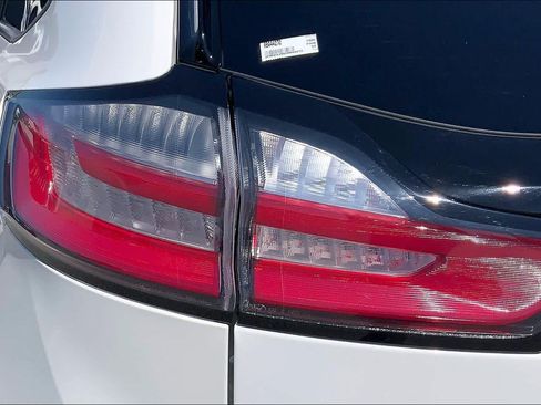 Certified 2024 Ford Edge ST-Line AWD/4WD image 28