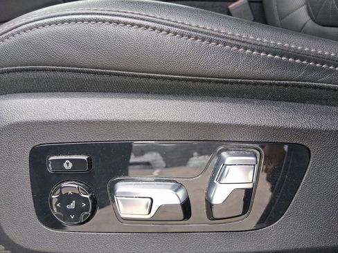 Certified 2023 BMW X6 M50i w/ Executive Package image 12