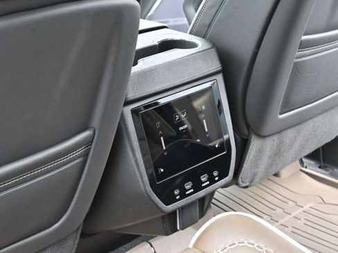 Used 2025 GMC Yukon XL Denali Ultimate w/ LPO, Floor Liner Package image 34