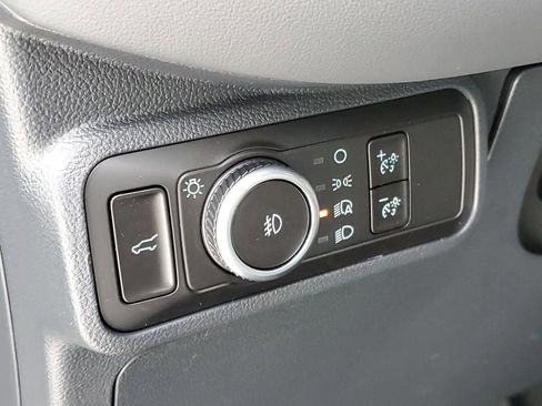 New 2026 Ford Explorer Active w/ Active Comfort Package image 10