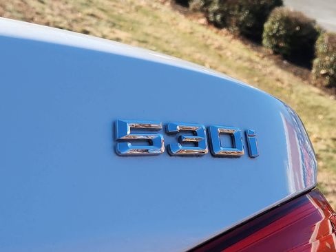 Used 2017 BMW 530i xDrive image 31