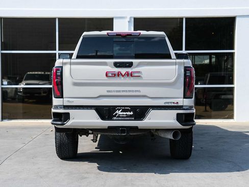 Used 2026 GMC Sierra 2500 AT4 AWD/4WD image 12