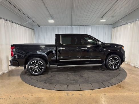 Certified 2024 Chevrolet Silverado 1500 High Country w/ Technology Package AWD/4WD image 10