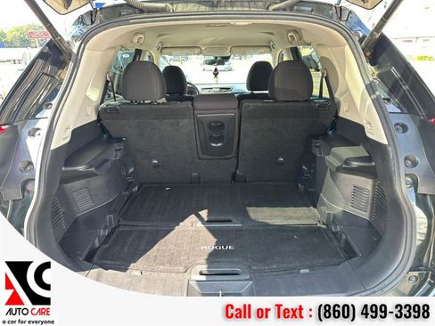 Used 2020 Nissan Rogue SV image 14