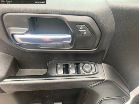 Used 2020 Chevrolet Silverado 1500 Custom Trail Boss w/ Custom Convenience Package image 15