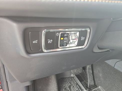 Used 2025 Lincoln Aviator Reserve w/ Equipment Group 201A image 14