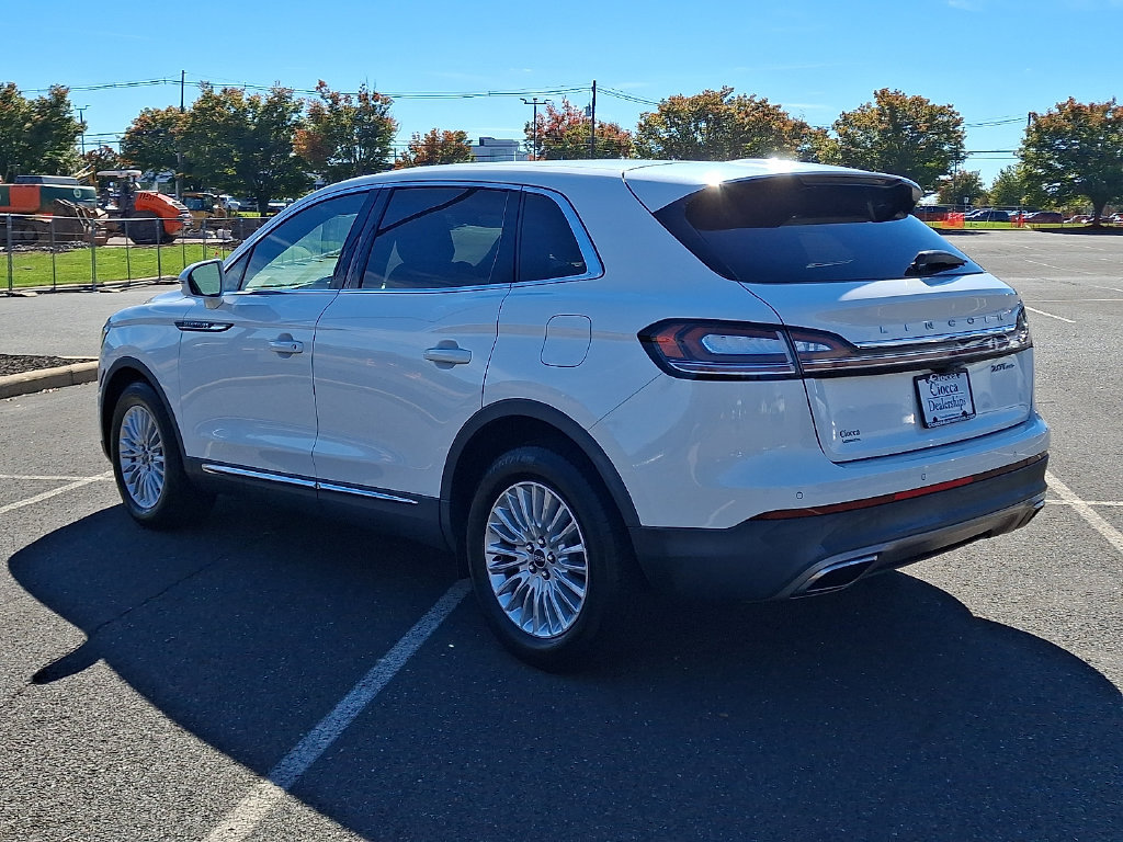 Used 2020 Lincoln Nautilus Premier AWD/4WD image 7