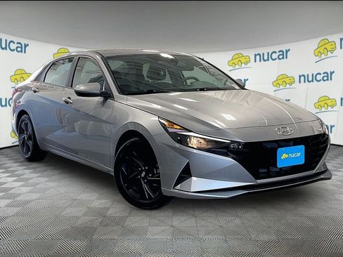 Used 2023 Hyundai Elantra SEL FWD image 1