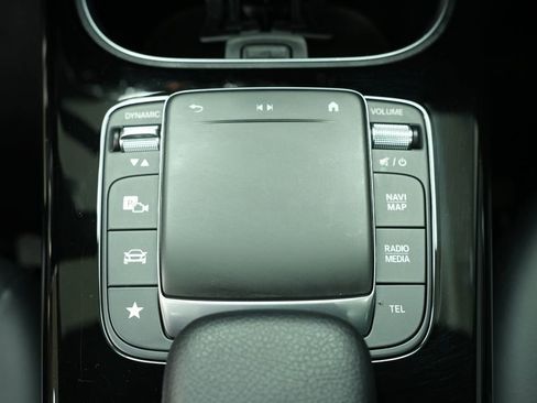 Used 2022 Mercedes-Benz CLA 250 image 15