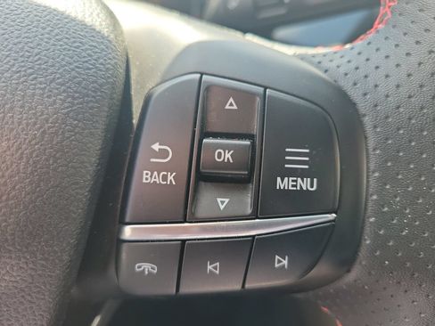Used 2025 Ford Escape ST-Line Select AWD/4WD image 24