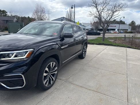 Used 2023 Volkswagen Atlas Cross Sport SEL Premium R-Line AWD/4WD image 11