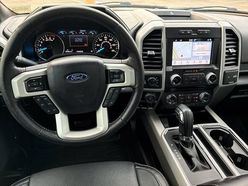 Used 2018 Ford F150 Lariat w/ Equipment Group 502A Luxury AWD/4WD image 15