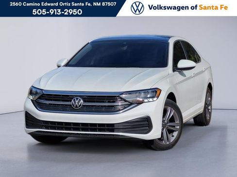 Used 2022 Volkswagen Jetta SE FWD image 1