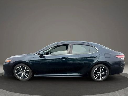Used 2020 Toyota Camry SE FWD image 8