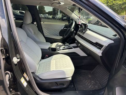 Used 2024 Mitsubishi Outlander SEL AWD/4WD image 10