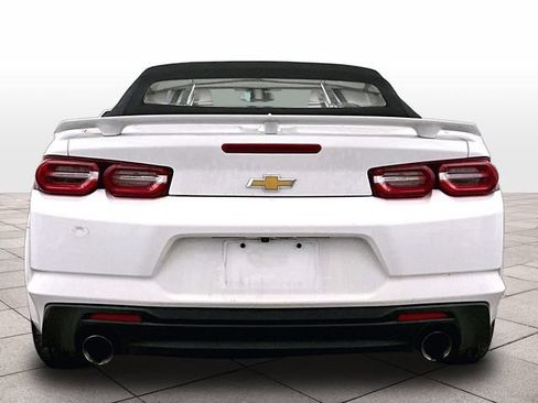 Used 2022 Chevrolet Camaro LT RWD image 4