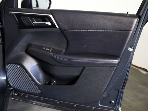 Used 2025 Mitsubishi Outlander SE FWD image 35