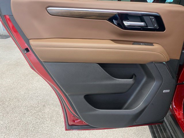 New 2026 Chevrolet Tahoe High Country AWD/4WD image 33