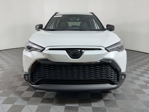 Used 2025 Toyota Corolla Cross AWD Hybrid image 4