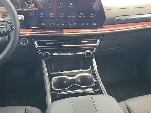 New 2026 Chevrolet Traverse RS AWD/4WD image 15