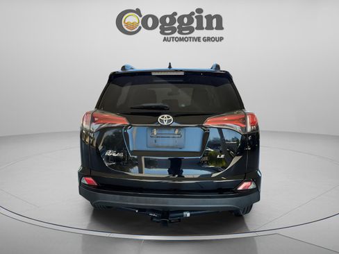 Used 2017 Toyota RAV4 LE image 5